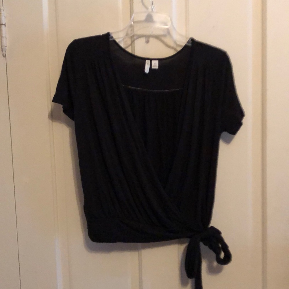 Cato cropped top with tie waist Super Cute!!